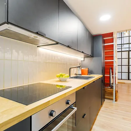 Quiet Gem With Jacuzzi In The Center Appartamento Barcellona