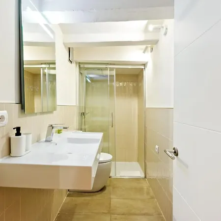 Appartamento Quiet Gem With Jacuzzi In The Center Barcellona